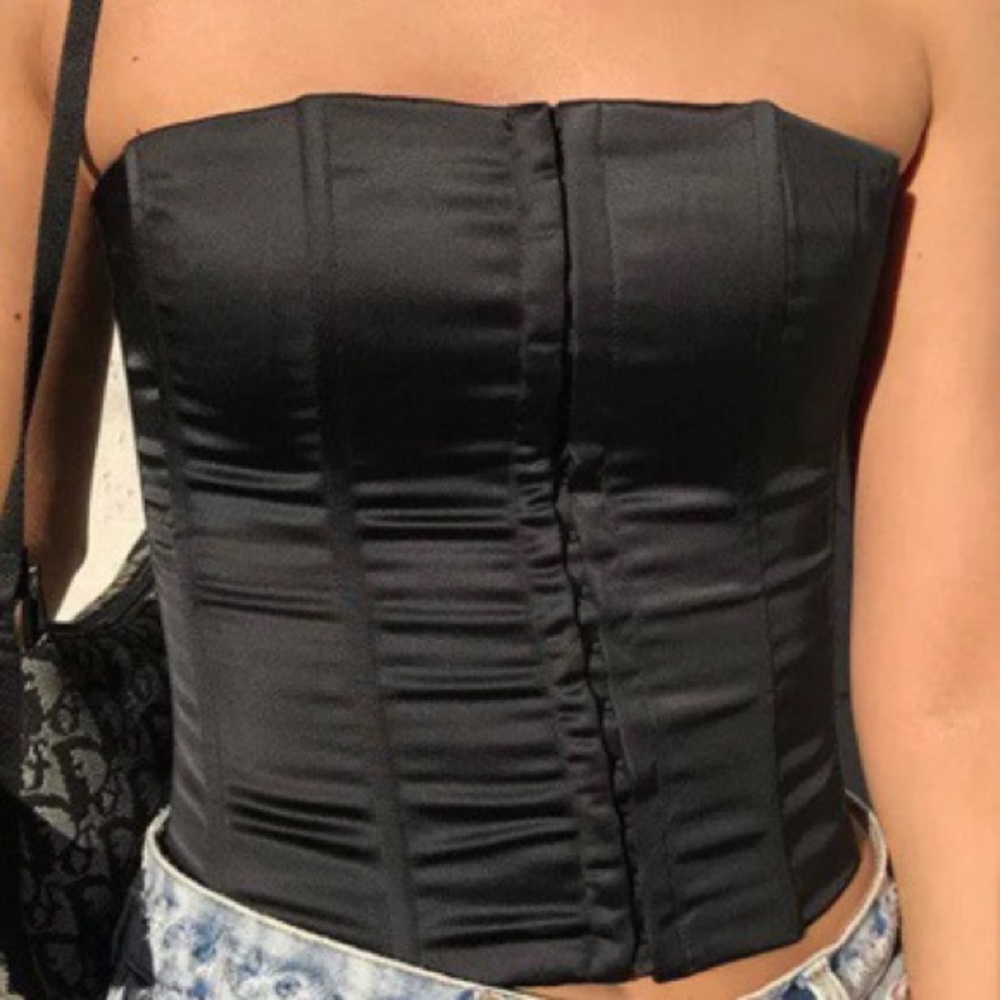 Black strapless corset